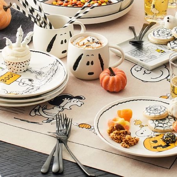 Pottery Barn Peanuts Trick or Treat Charlie Brown Halloween Salad Plates - 4 🎃 - Picture 16 of 16